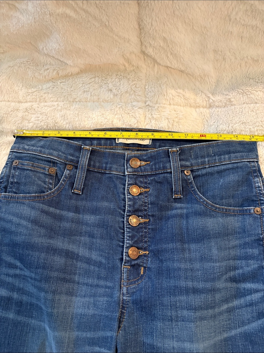 Madewell High-Rise Button-Fly Jeans in Medium Blue Wash